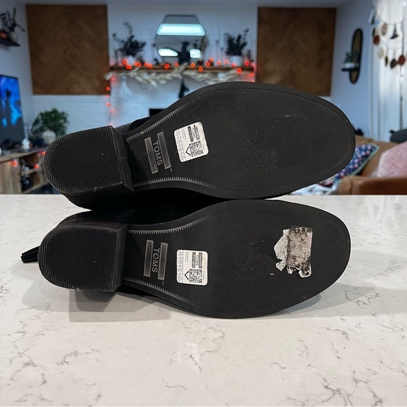 Toms Lacy Ankle Boots Black Suede and Grey Wool Tassle Zipper Size 7.5 - Picture 9 of 13